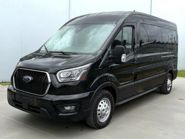 2021 Ford Transit Passenger 350 XLT Medium Roof LB AWD 2021 Ford Transit Passenger 350 XLT Medium Roof LB AWD