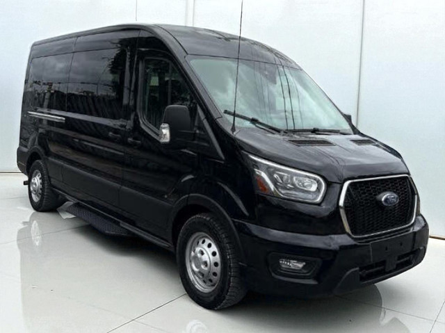 2021 Ford Transit Passenger 350 XLT Medium Roof LB AWD 2021 Ford Transit Passenger 350 XLT Medium Roof LB AWD