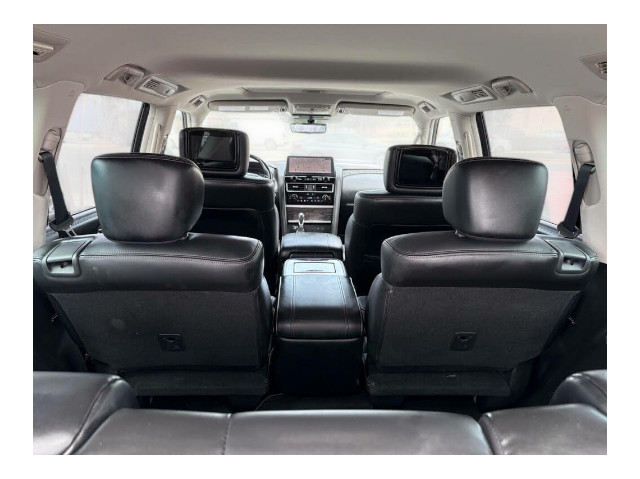 2023 Nissan Armada Platinum RWD 2023 Nissan Armada Platinum RWD